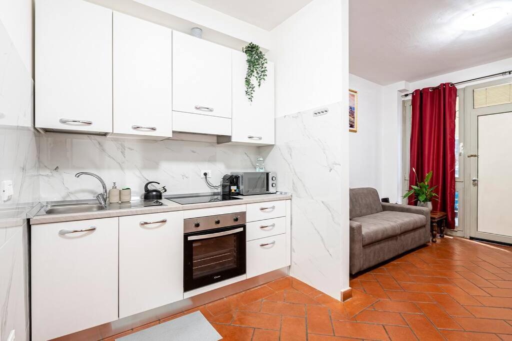 New And Elegant Apartment *
